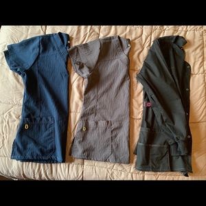 ⭐️WONDERWINK MEDIUM SCRUB TOP LOT⭐️